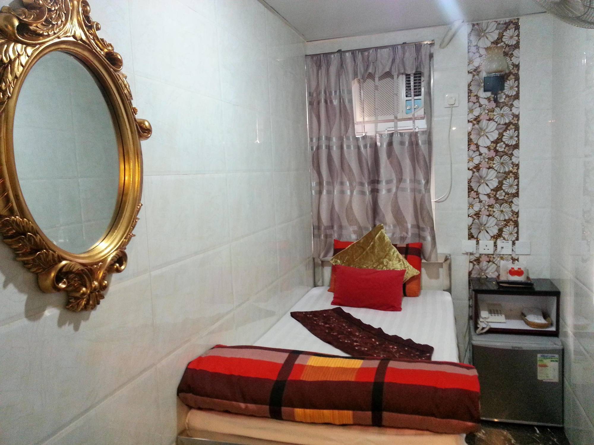 Ranjeet Guest House Гонконг Экстерьер фото